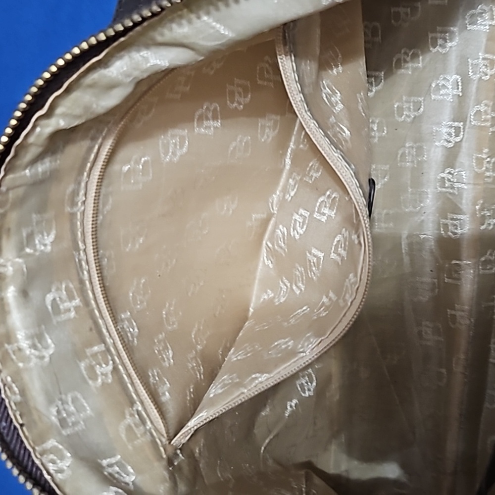 Purse - Picture 9 of 9